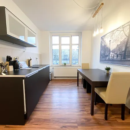 Apartment Komfortables Nah An Porsche&flughafen - Schreibtisch, Sehr Schnelles Internet&queensize-bett Leipzig